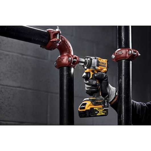 DeWalt "1/2"" 18V 406Nm IMPACT WRENCH T-TAK RING DCF921NT;