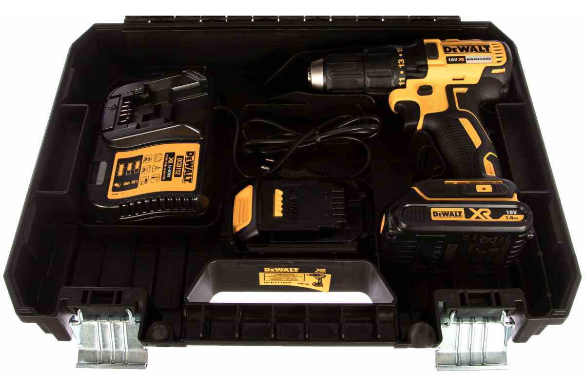 DeWalt  DCD777S2T 18V Drill/driver, 2 batteries
