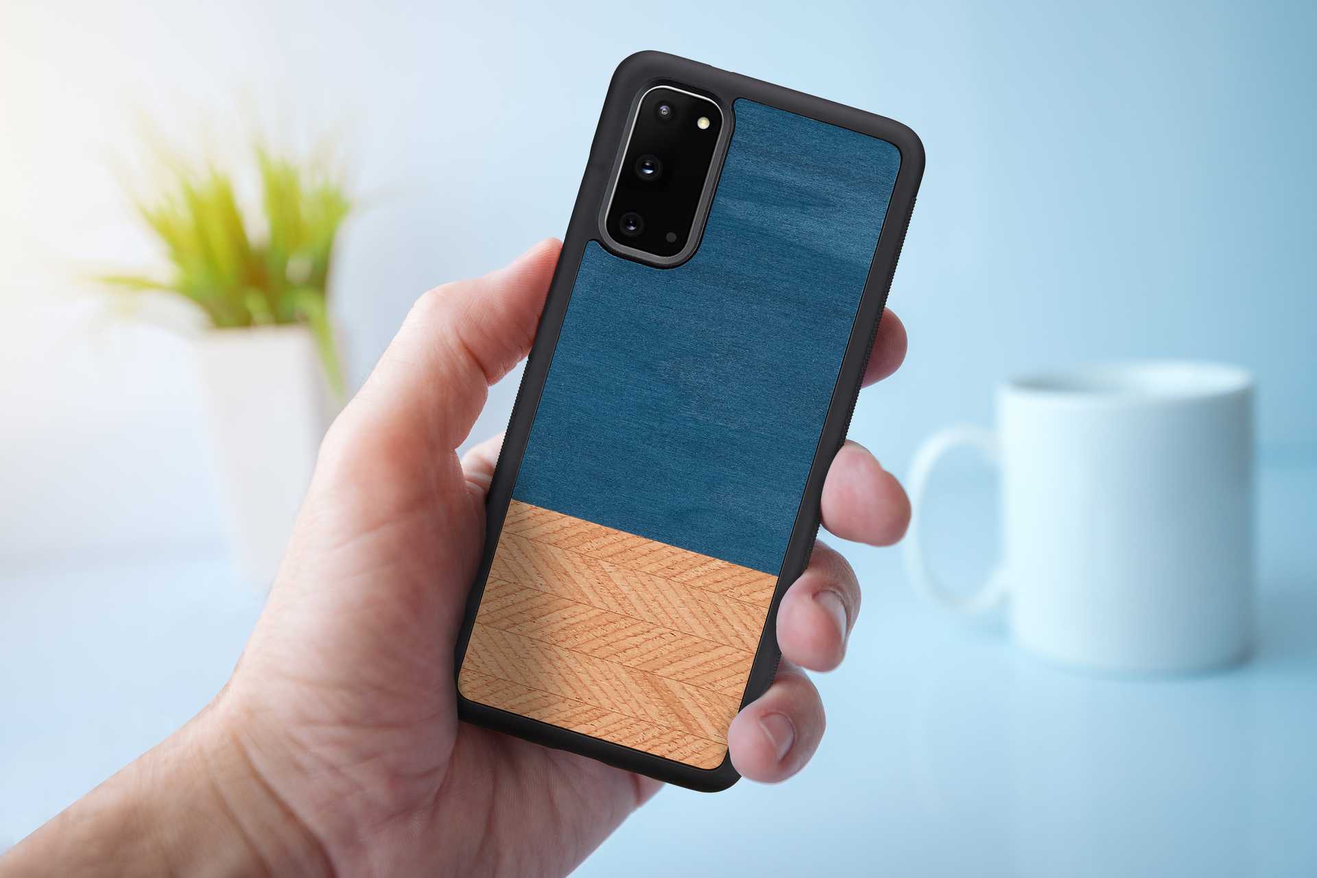 MAN AND amp;WOOD case for Galaxy S20, denim black