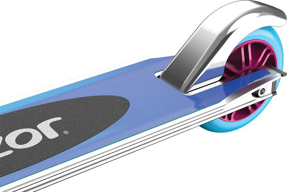 Razor A Special Edition for Kids, Multicolour