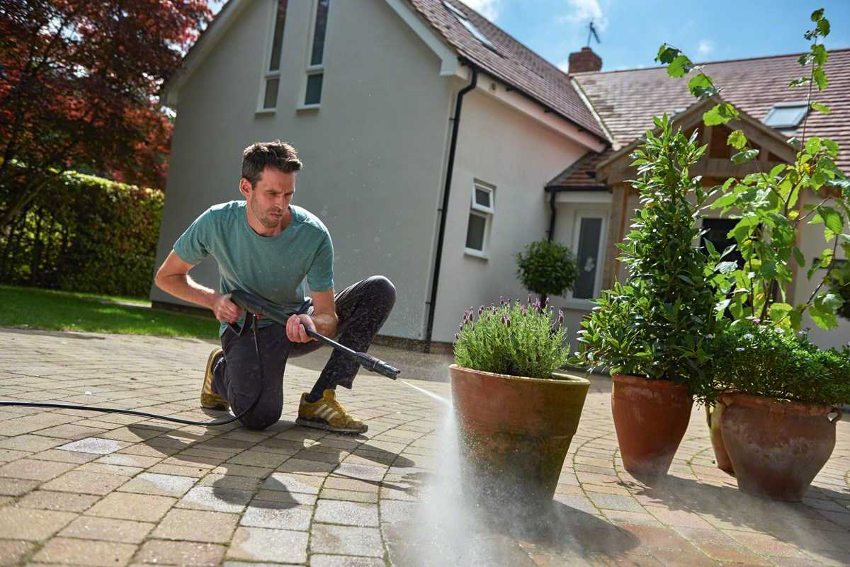 Bosch Powertools Pressure Washer UniversalAquatak 130