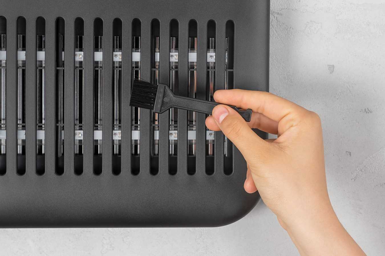 N AND #x27;OVEEN Noveen Lampa owadobójcza akumulatorowa IKN550 LED English: Noveen IKN550 LED cordless insect killer lamp